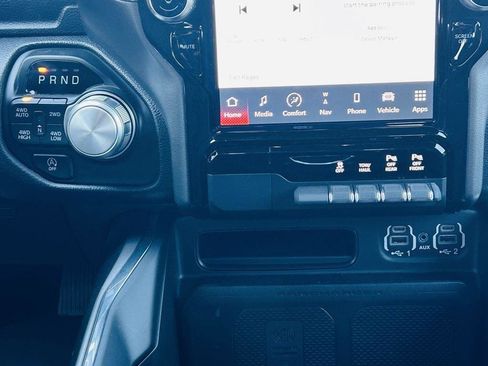 Used 2024 RAM 1500 Laramie image 21