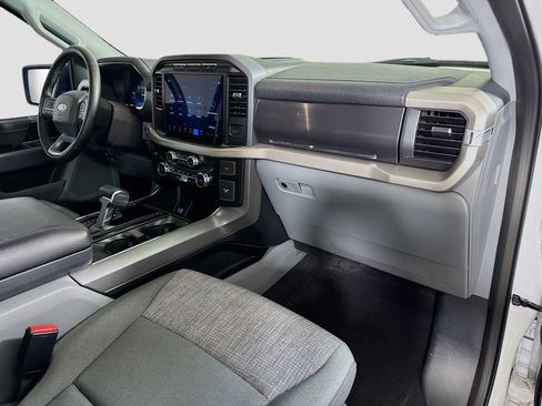 Used 2023 Ford F150 Lightning XLT image 30