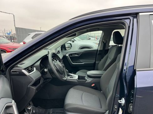 Used 2025 Toyota RAV4 XLE image 26
