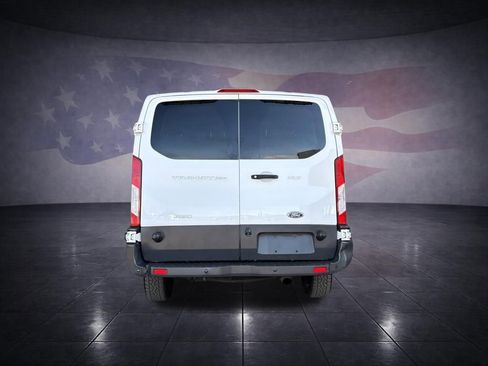 Used 2018 Ford Transit 350 XLT RWD image 3
