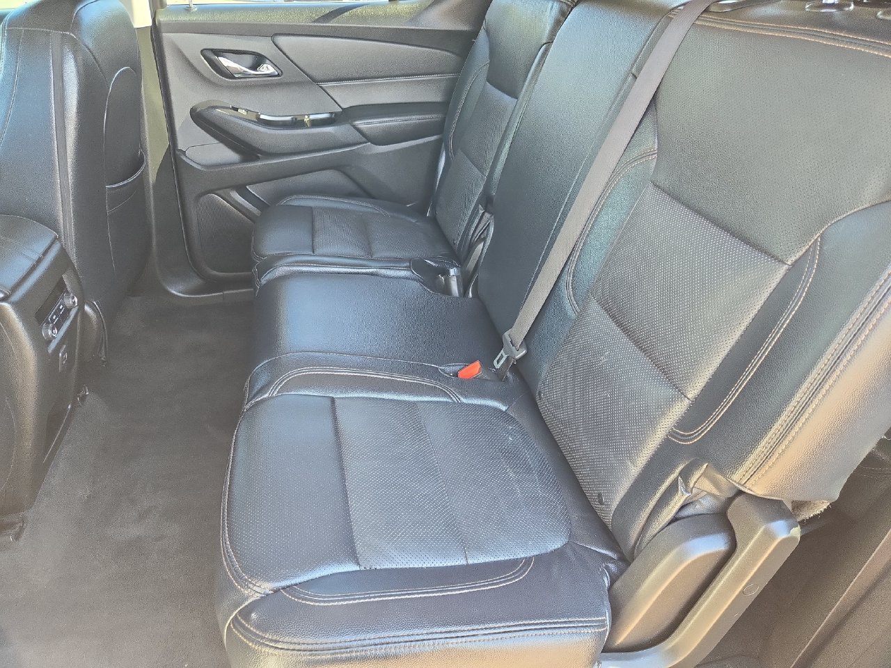 Used 2019 Chevrolet Traverse LT FWD image 14
