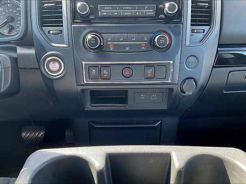 Used 2023 Nissan Titan SV RWD image 33