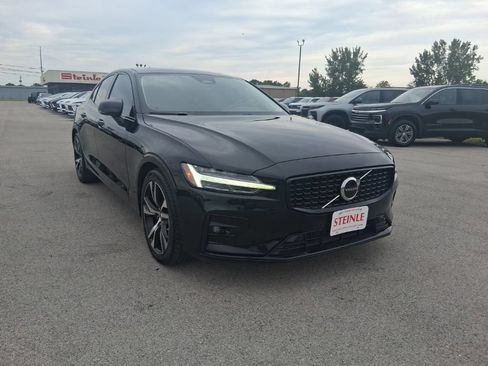 Used 2024 Volvo S60 B5 Core FWD image 2