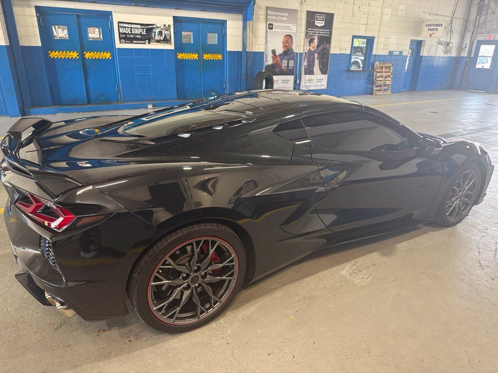 Used 2023 Chevrolet Corvette Stingray Premium Cpe w/ Z51 Performance Package RWD image 4