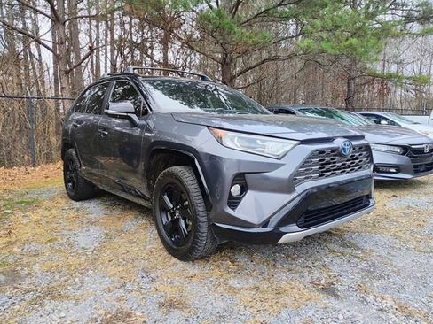 Used 2020 Toyota RAV4 XSE w/ XSE Grade Weather Package image 3
