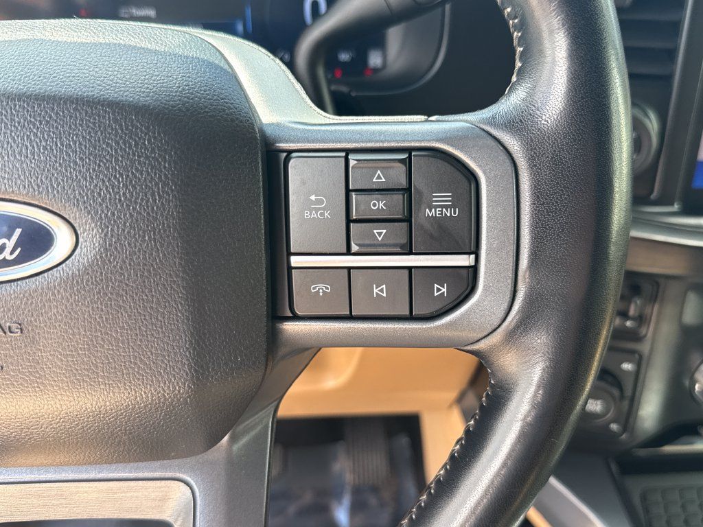 Used 2024 Ford F250 Lariat w/ Lariat Ultimate Package AWD/4WD image 17