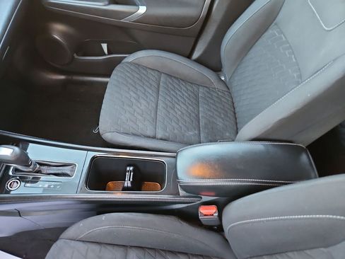 Used 2021 Nissan Kicks SV image 25