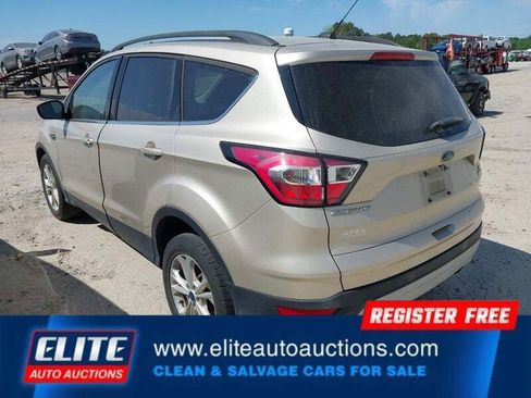 Used 2017 Ford Escape SE w/ SE Leather Comfort Package AWD/4WD image 5