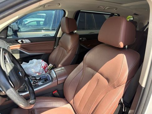 Used 2019 BMW X7 xDrive40i w/ Premium Package AWD/4WD image 9