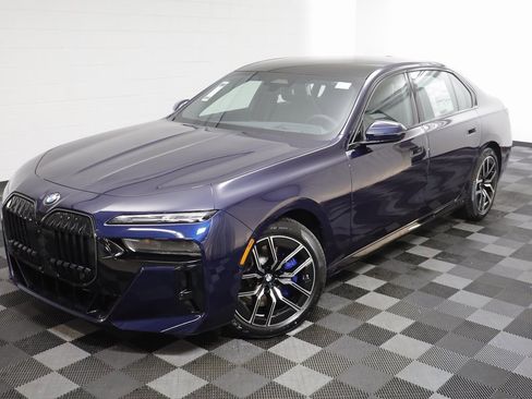 New 2026 BMW 760i xDrive 760i xDrive w/ Executive Package image 2