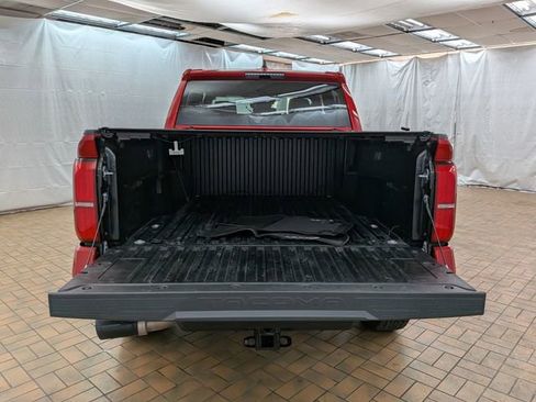 Used 2025 Toyota Tacoma TRD Off-Road AWD/4WD image 7