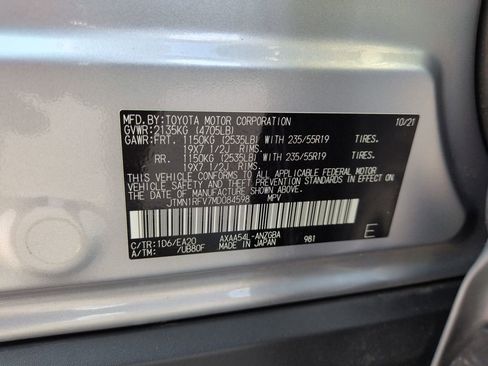 Used 2021 Toyota RAV4 Limited AWD/4WD image 29