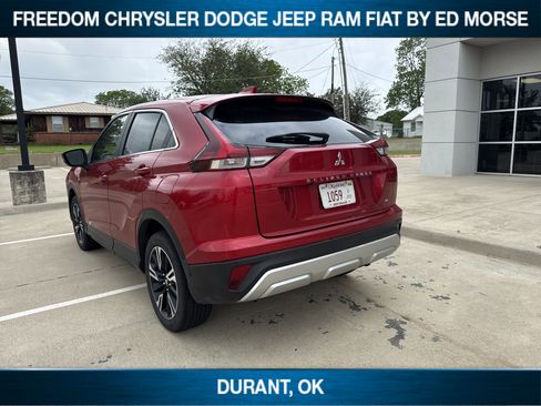 Used 2025 Mitsubishi Eclipse Cross SE AWD/4WD image 3