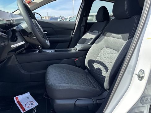 New 2026 Nissan Kicks SV w/ Charging Package image 14