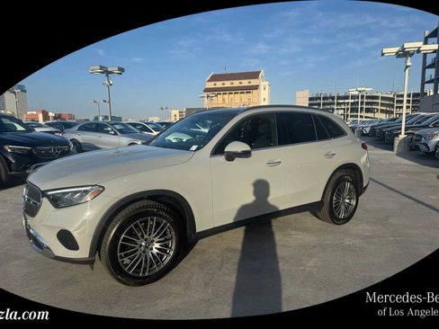 Certified 2026 Mercedes-Benz GLC 300 image 1