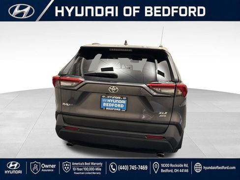 Used 2019 Toyota RAV4 XLE w/ Convenience Package AWD/4WD image 9