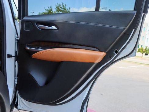 Used 2023 Cadillac XT4 Sport FWD image 11