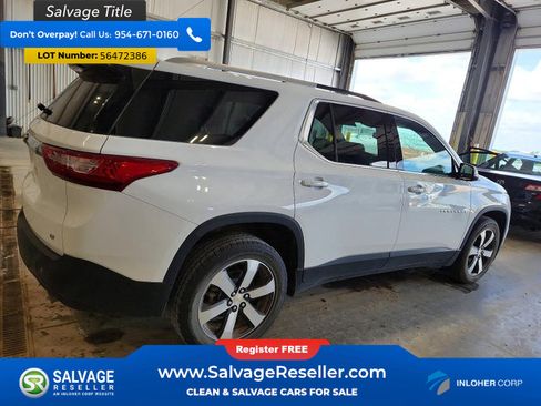 Used 2018 Chevrolet Traverse LT w/ LPO, Floor Liner Package FWD image 4