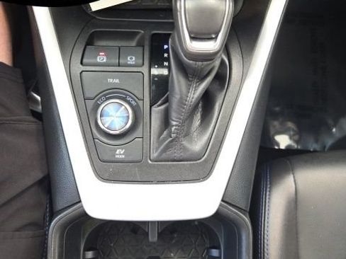 Used 2023 Toyota RAV4 XSE w/ XSE Grade Weather Package AWD/4WD image 25