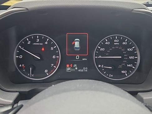 Certified 2025 Subaru Crosstrek 2.0i Premium image 21