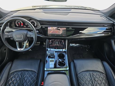 Used 2023 Audi SQ8 Prestige image 10