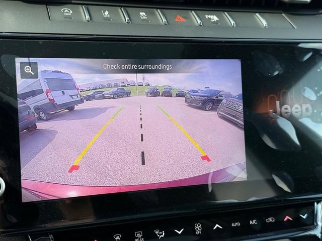 New 2026 Jeep Grand Cherokee Limited w/ Limited Altitude Package AWD/4WD image 30
