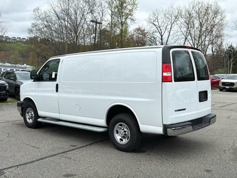 Used 2024 Chevrolet Express 2500 w/ Driver Convenience Package RWD image 8