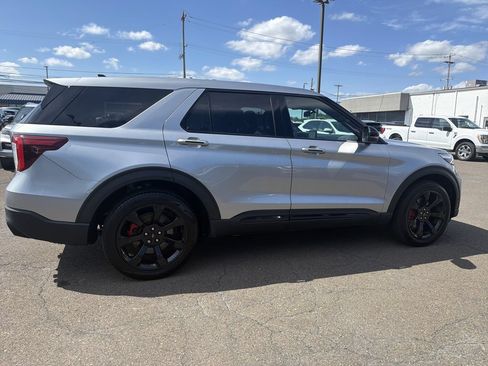 Used 2022 Ford Explorer ST w/ Equipment Group 401A AWD/4WD image 12
