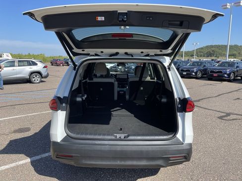 Certified 2025 Toyota Grand Highlander AWD image 6