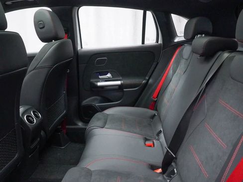 New 2025 Mercedes-Benz GLA 35 AMG AMG GLA 35 image 19