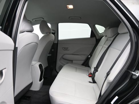Used 2024 Hyundai Kona SEL AWD/4WD image 27