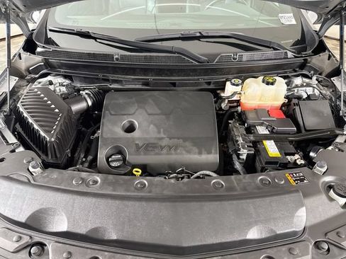 Used 2024 Buick Enclave Essence w/ Technology Package FWD image 30