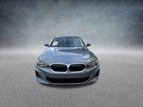 Used 2025 BMW 330i Sedan RWD image 2