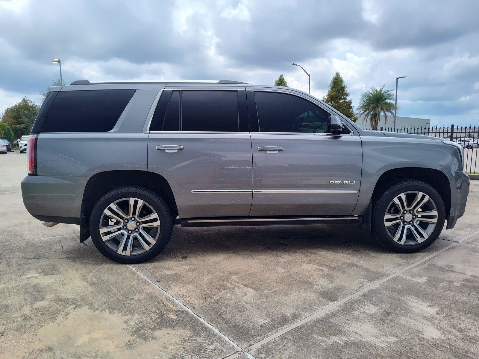 Used 2019 GMC Yukon Denali w/ Denali Ultimate Package RWD image 10