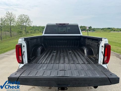 Used 2023 GMC Sierra 2500 AT4 w/ AT4 Premium Plus Package AWD/4WD image 5