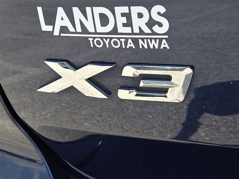 Used 2023 BMW X3 xDrive30i w/ Premium Package AWD/4WD image 8