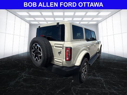 Used 2025 Ford Bronco Outer Banks AWD/4WD image 4
