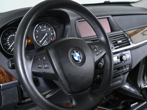 Used 2009 BMW X5 xDrive48i AWD/4WD image 10