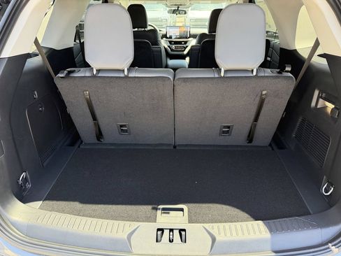 New 2026 Ford Explorer Active w/ Active Comfort Package RWD image 19