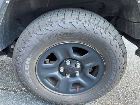 Used 2022 Jeep Wrangler Unlimited Sport AWD/4WD image 11
