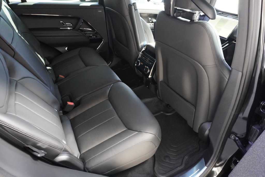 New 2026 Land Rover Range Rover Sport Dynamic SE AWD/4WD image 26