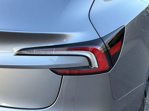 Used 2026 Tesla Model 3 RWD image 40