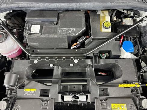 Certified 2024 Volkswagen ID.4 2WD image 33