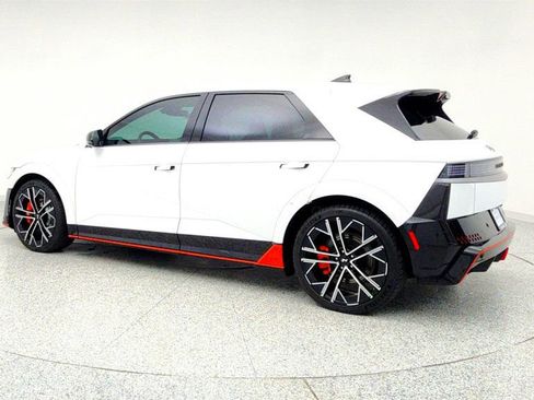 Used 2025 Hyundai Ioniq 5 N image 7