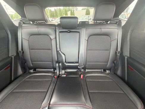 Used 2024 Ford Escape ST-Line w/ Tech Pack #1 AWD/4WD image 18