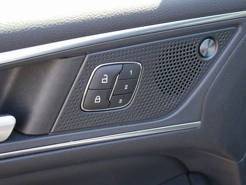 Used 2022 Ford Edge ST image 13