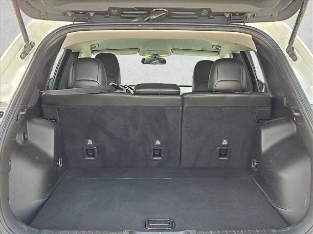 Used 2019 Jeep Cherokee Latitude Plus FWD image 6