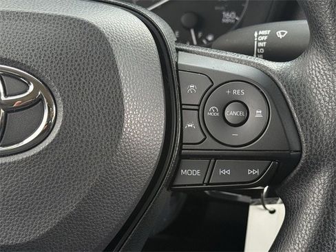 Used 2025 Toyota Corolla LE image 15