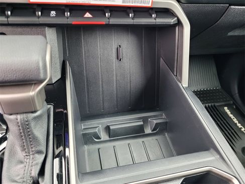 Used 2022 Toyota Tundra SR5 image 17