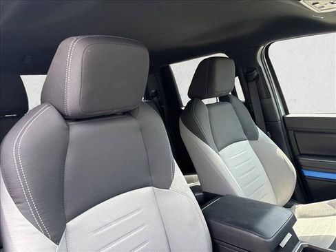 Certified 2025 Toyota Tacoma TRD Off-Road AWD/4WD image 28